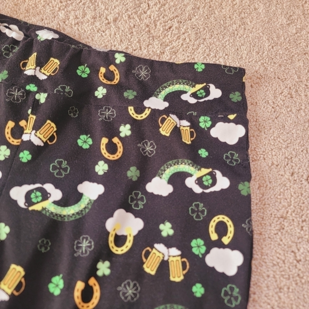 2/$20 Feeling Festive St. Paddy's Day Leggings L - Picture 2 of 10